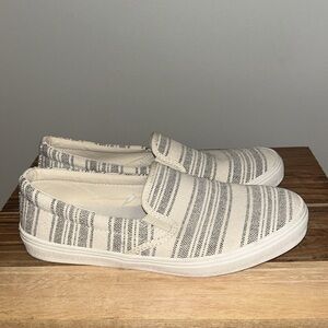 Old Navy Canvas Slip On Sneakers
